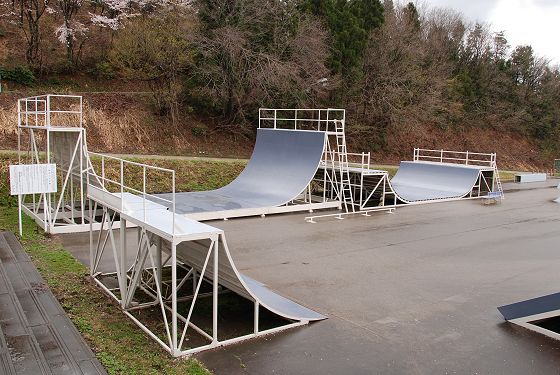 桜ヶ池スケートパーク