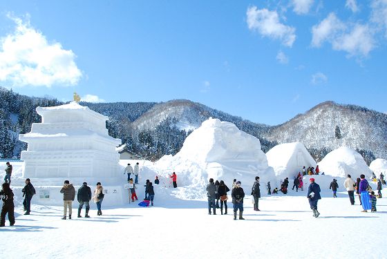 利賀そば祭り 2012年の雪像