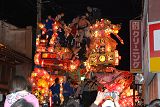 横町と七津屋のケンカ行燈