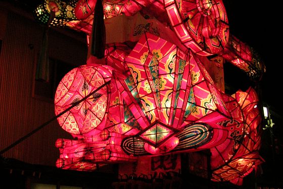 2006年 浦町大行燈背面の釣物